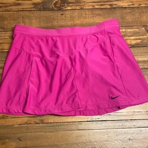 Nikefit Dry tennis skirt size small